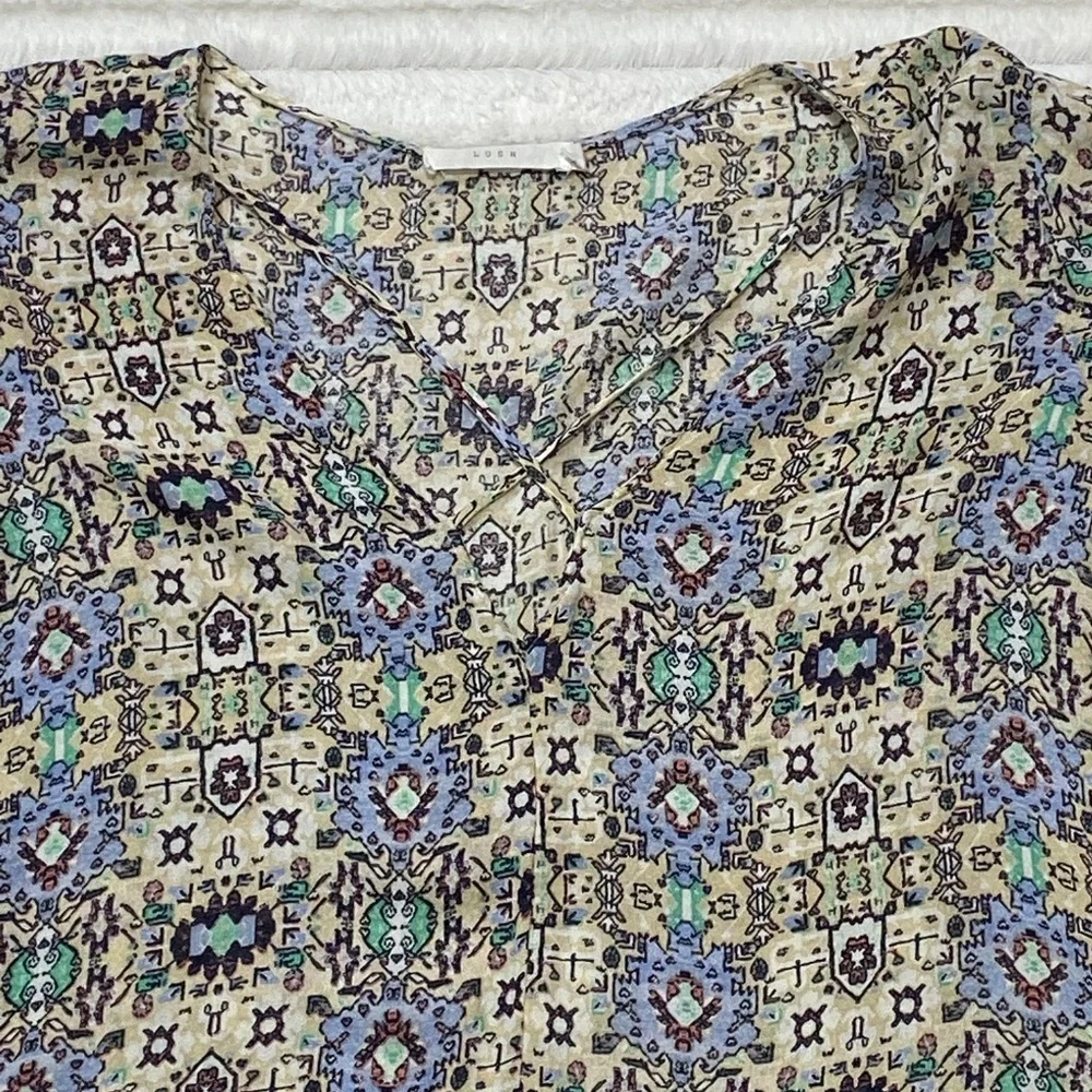 LUSH Floral Tee Shirt Crop Top - Picture 2 of 6